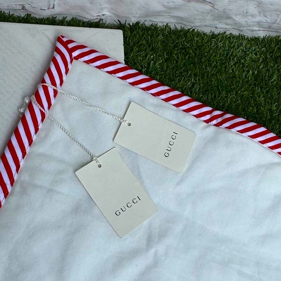 Gucci L'avevgle Par Amovr Baby Blanket New with tags $580 80 cm x 80 cm bedding - Picture 6 of 11